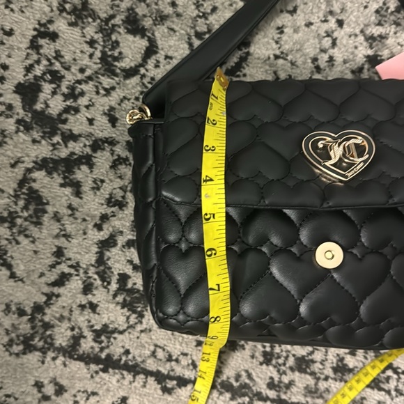 Juicy Couture NWT handle/Shoulder/Crossbody Heart Bag - Picture 17 of 17